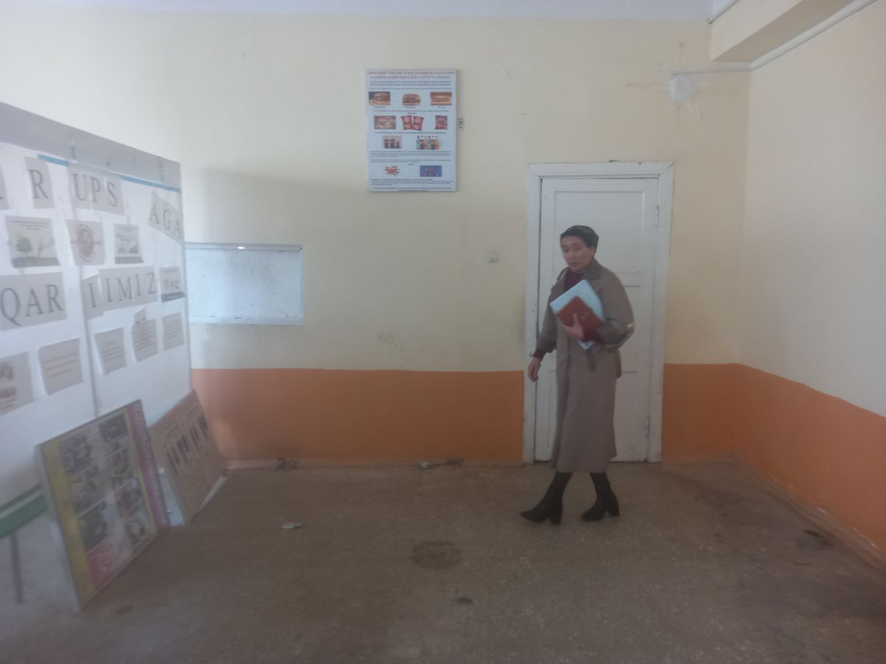 Xiva tuman Sanitariya epidemiologik osoyishtalik va Jamoat salomatligi bo'limi Sanitariya gigiyena bo'limi hodimlari tomonidan umumta'lim maktablari oshxonalarida nazorat tadbirlari olib borilmoqda.